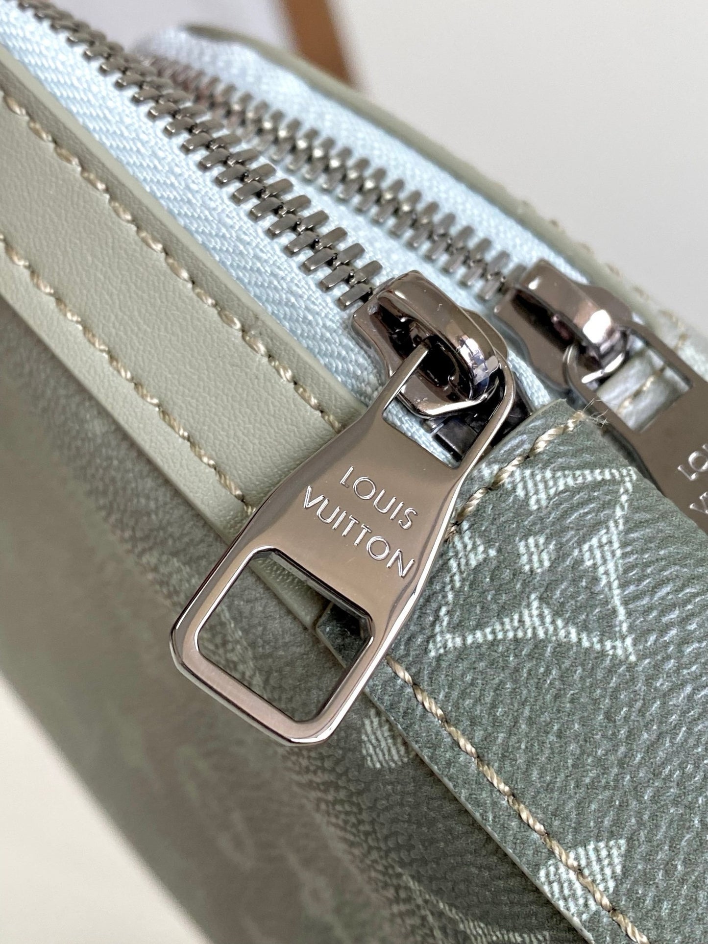 LV Avenue Sling Bag