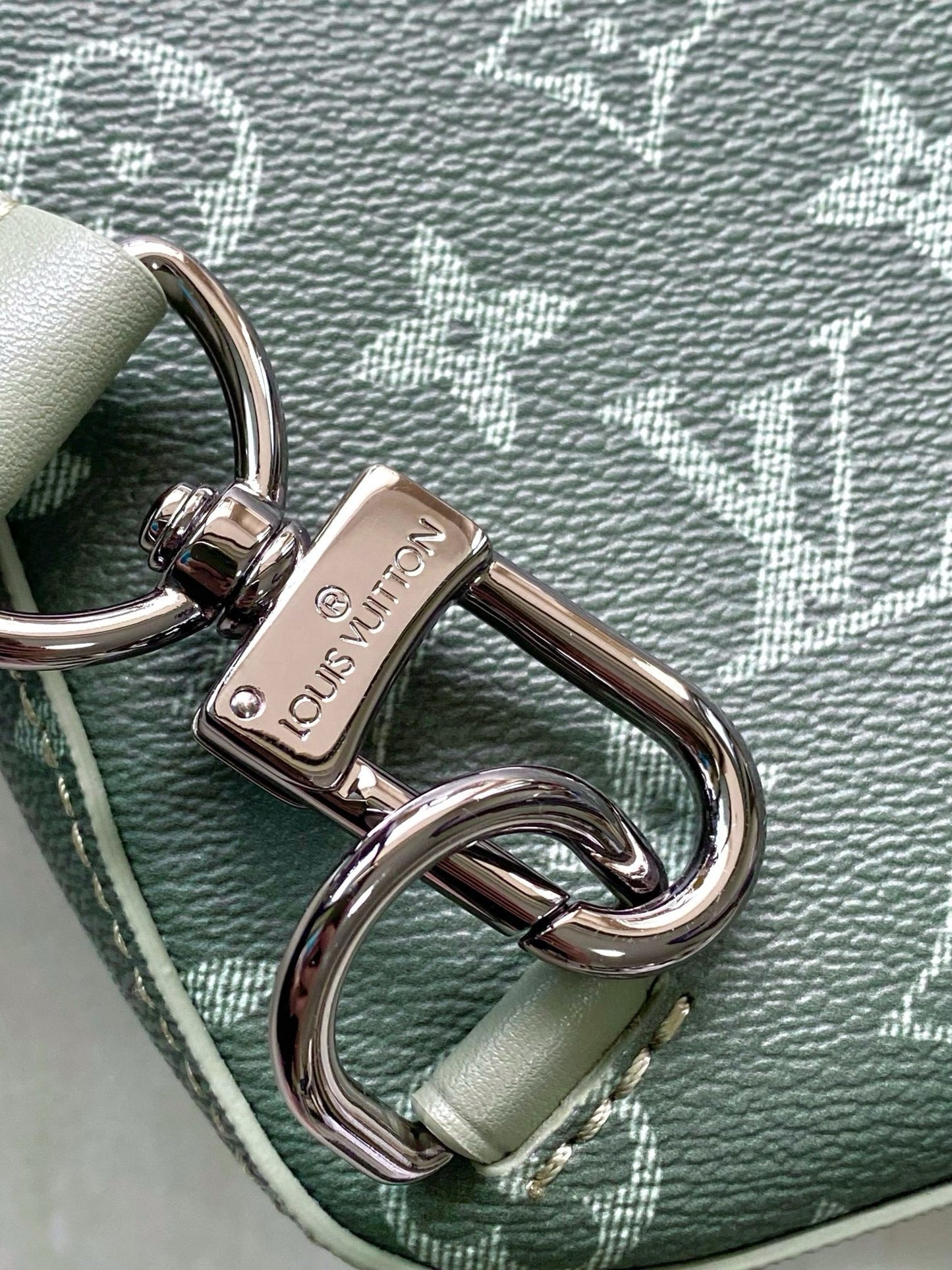 LV Avenue Sling Bag