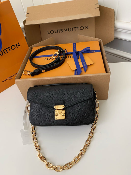LV Pochette Metis East West Bag
