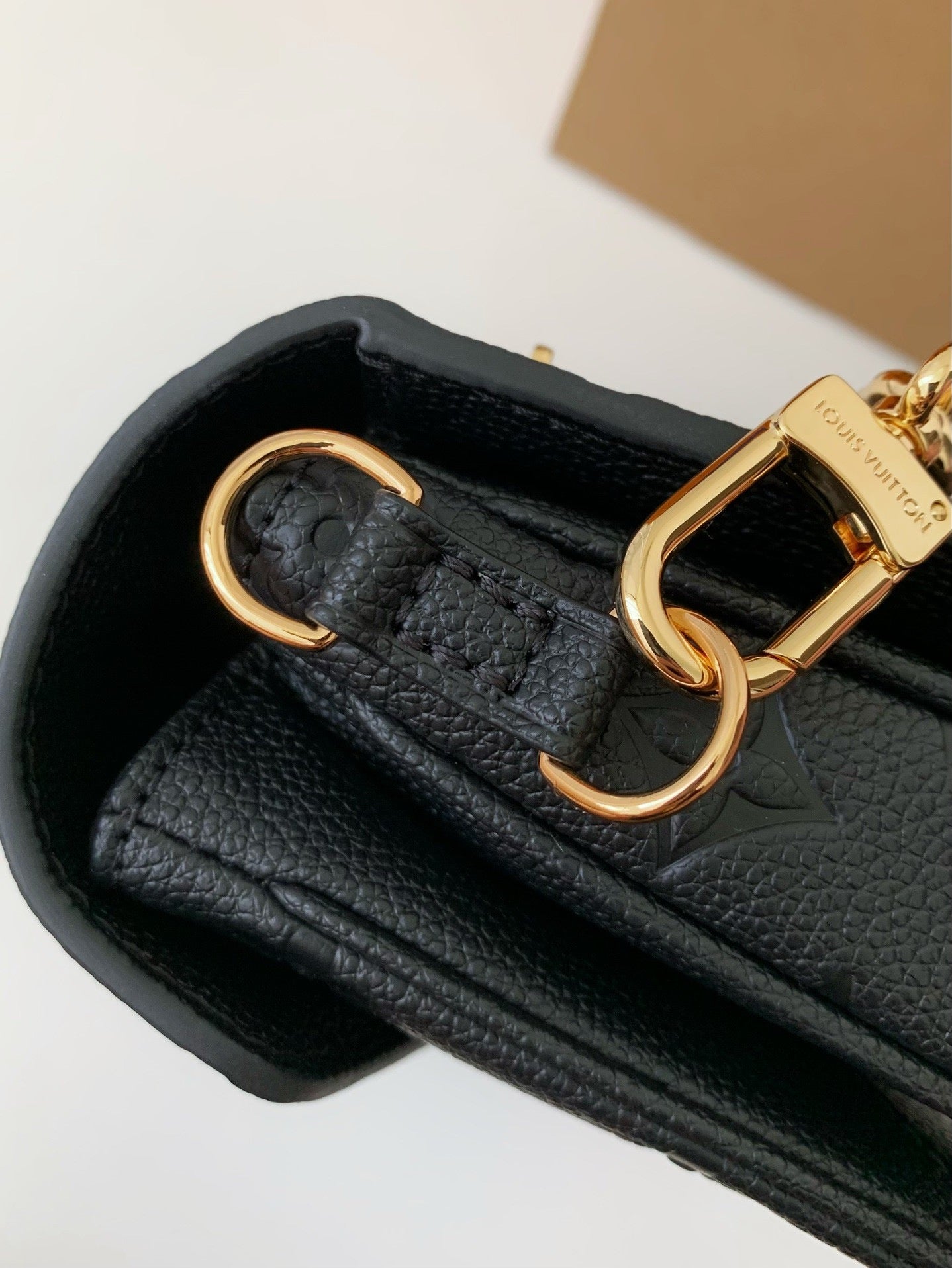 LV Pochette Metis East West Bag