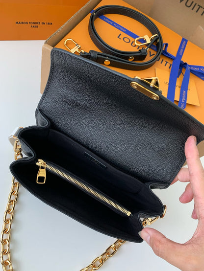 LV Pochette Metis East West Bag