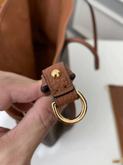 LV Neverfull Bag