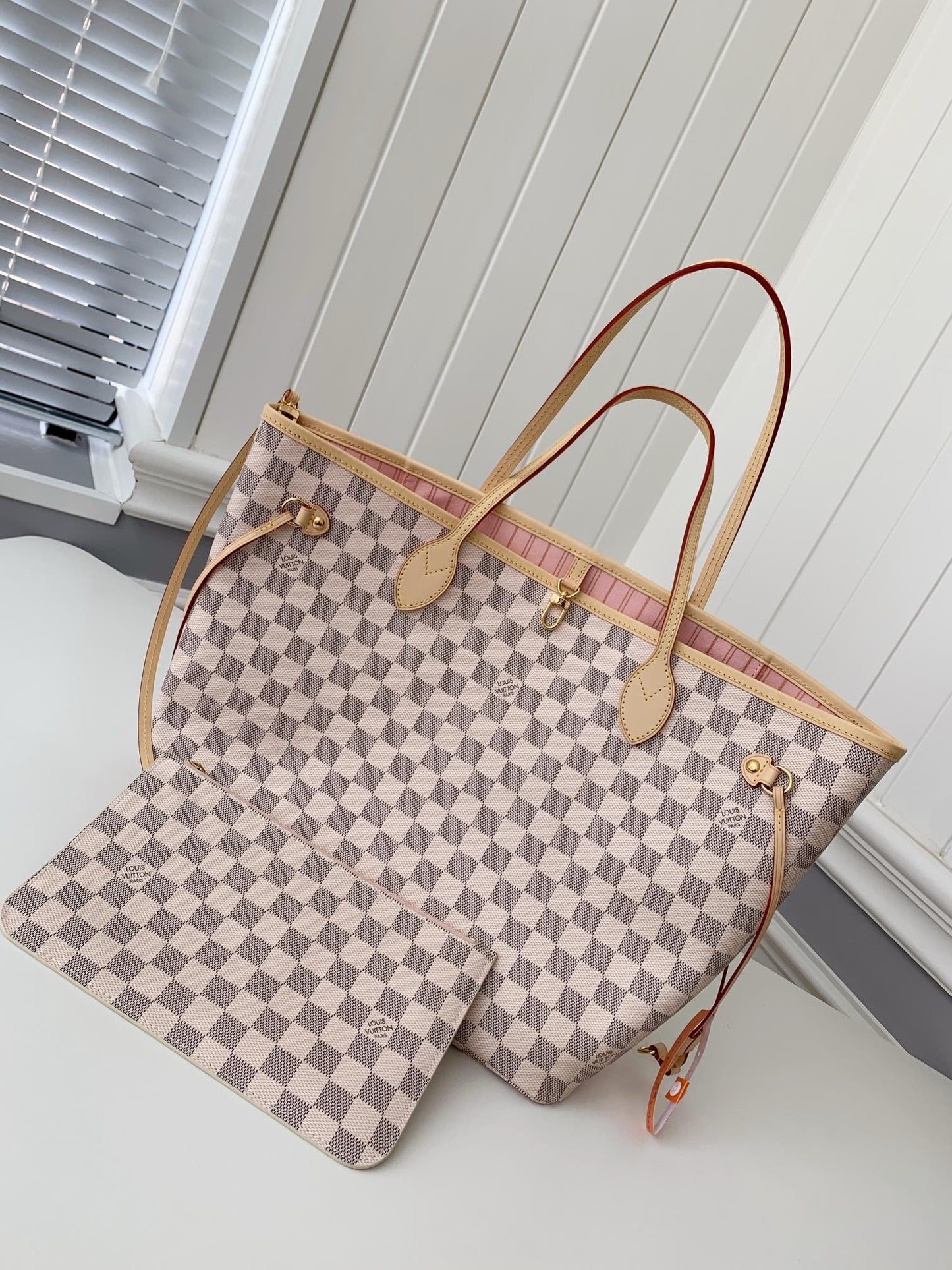 LV Neverfull Bag