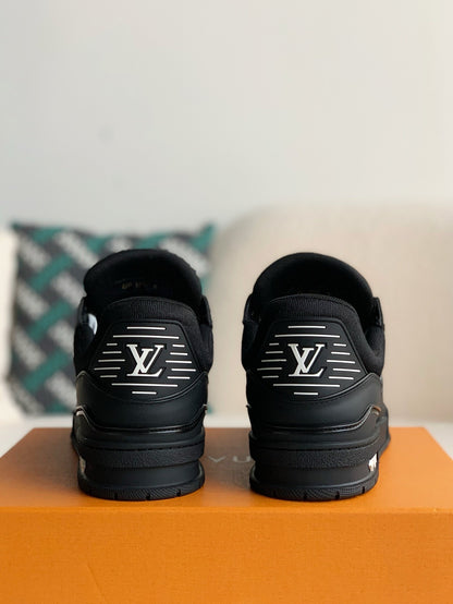 .LV Trainer Sneaker