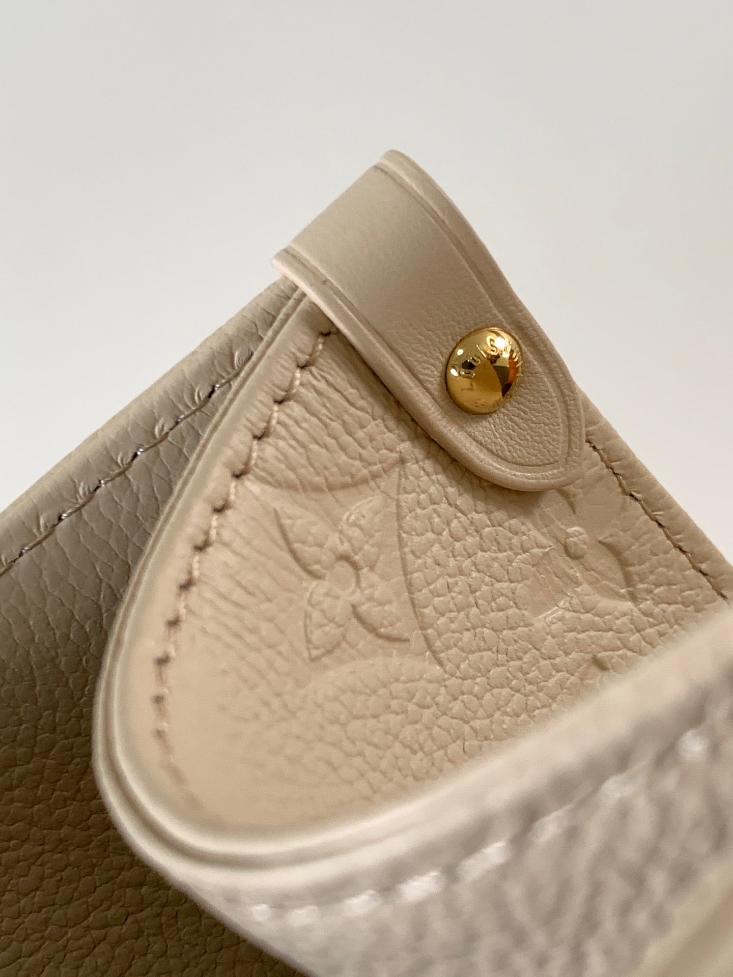 LV Shopper Bag