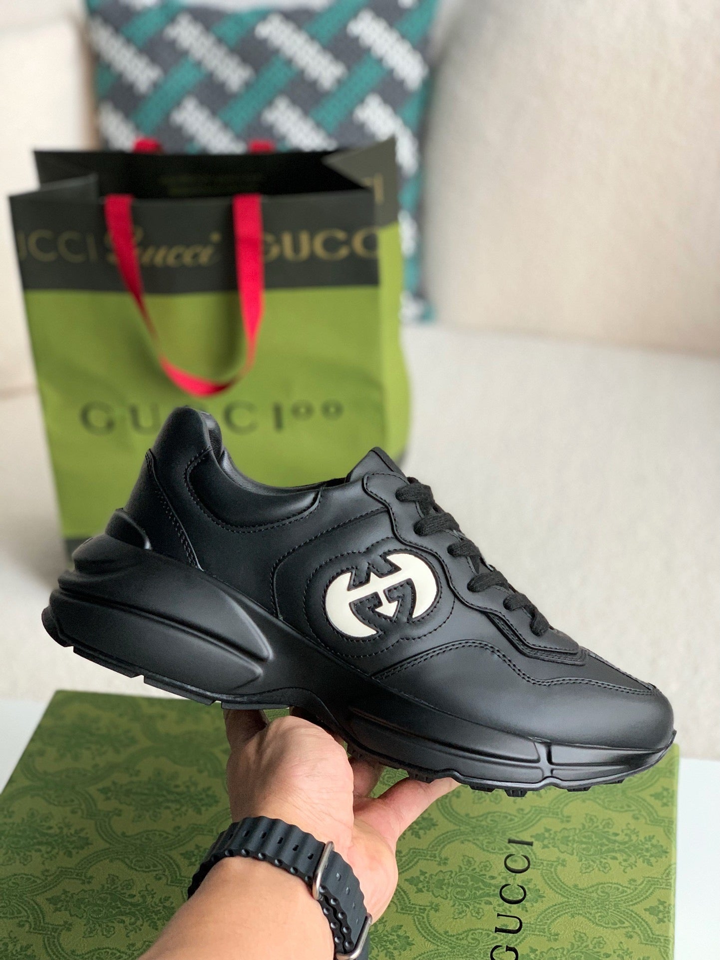 GUCCI Sneaker