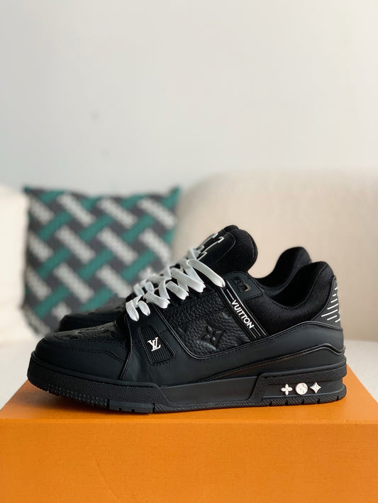 .LV Trainer Sneaker