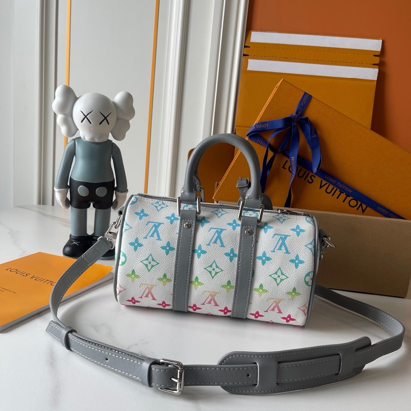 LV Keepall Bandouliere 25 Bag