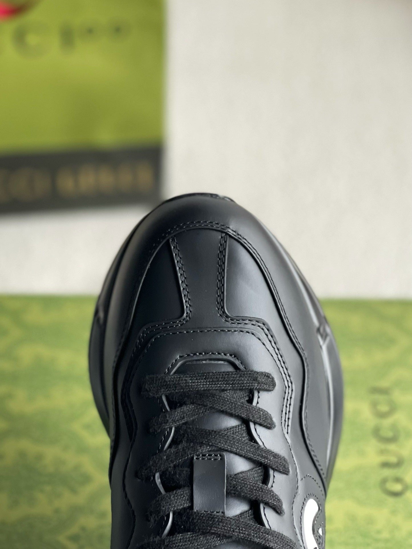 GUCCI Sneaker
