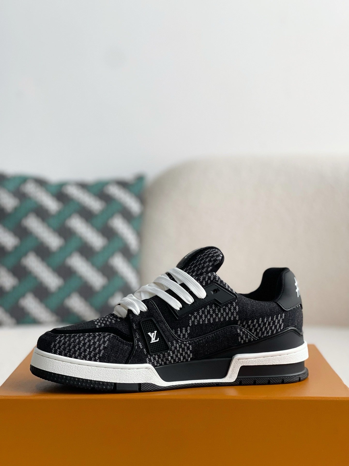 LV Trainer Sneaker