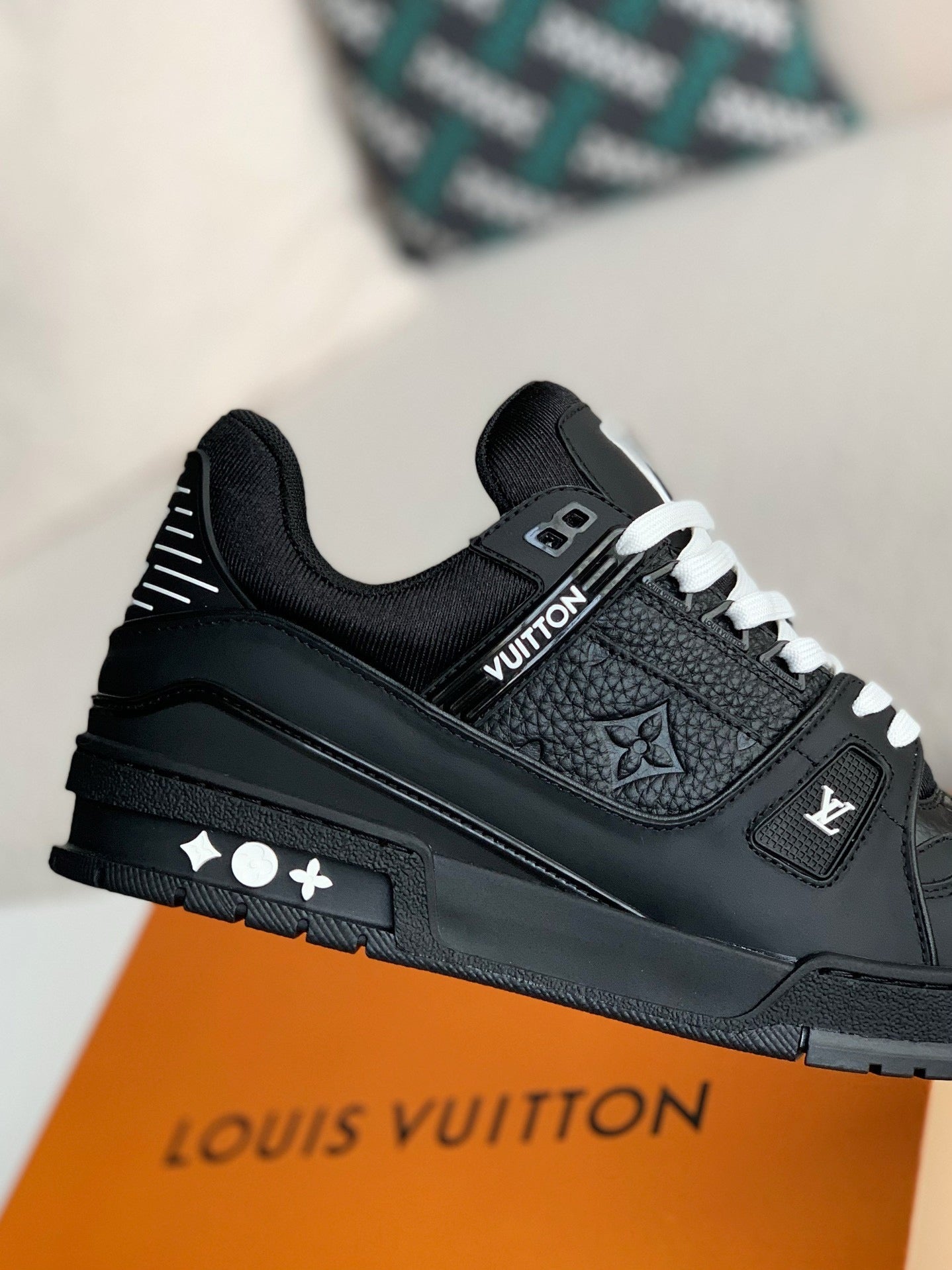 .LV Trainer Sneaker