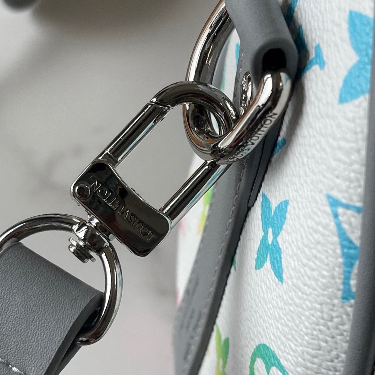 LV Keepall Bandouliere 25 Bag