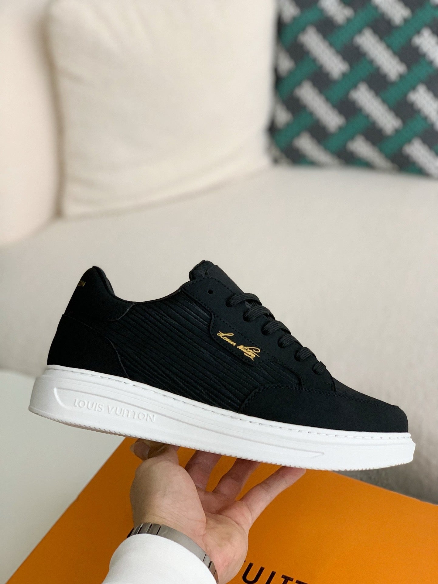 LV Beverly Hills Sneaker