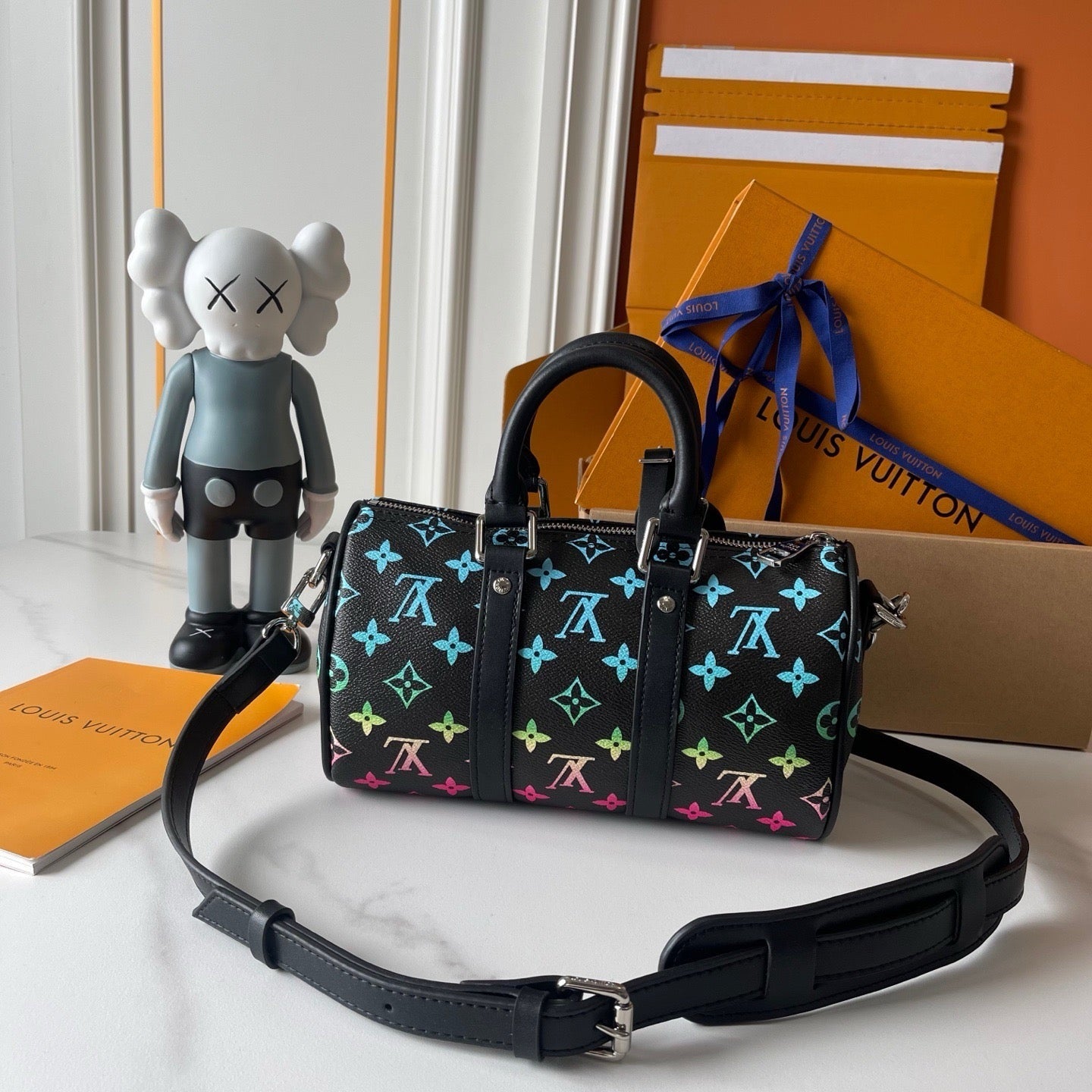 LV Keepall Bandouliere 25 Bag