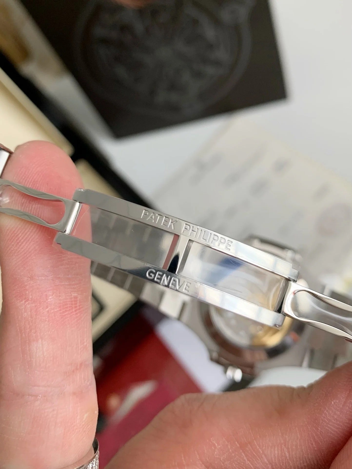PATEK PHILIPPE 5726 SERIES