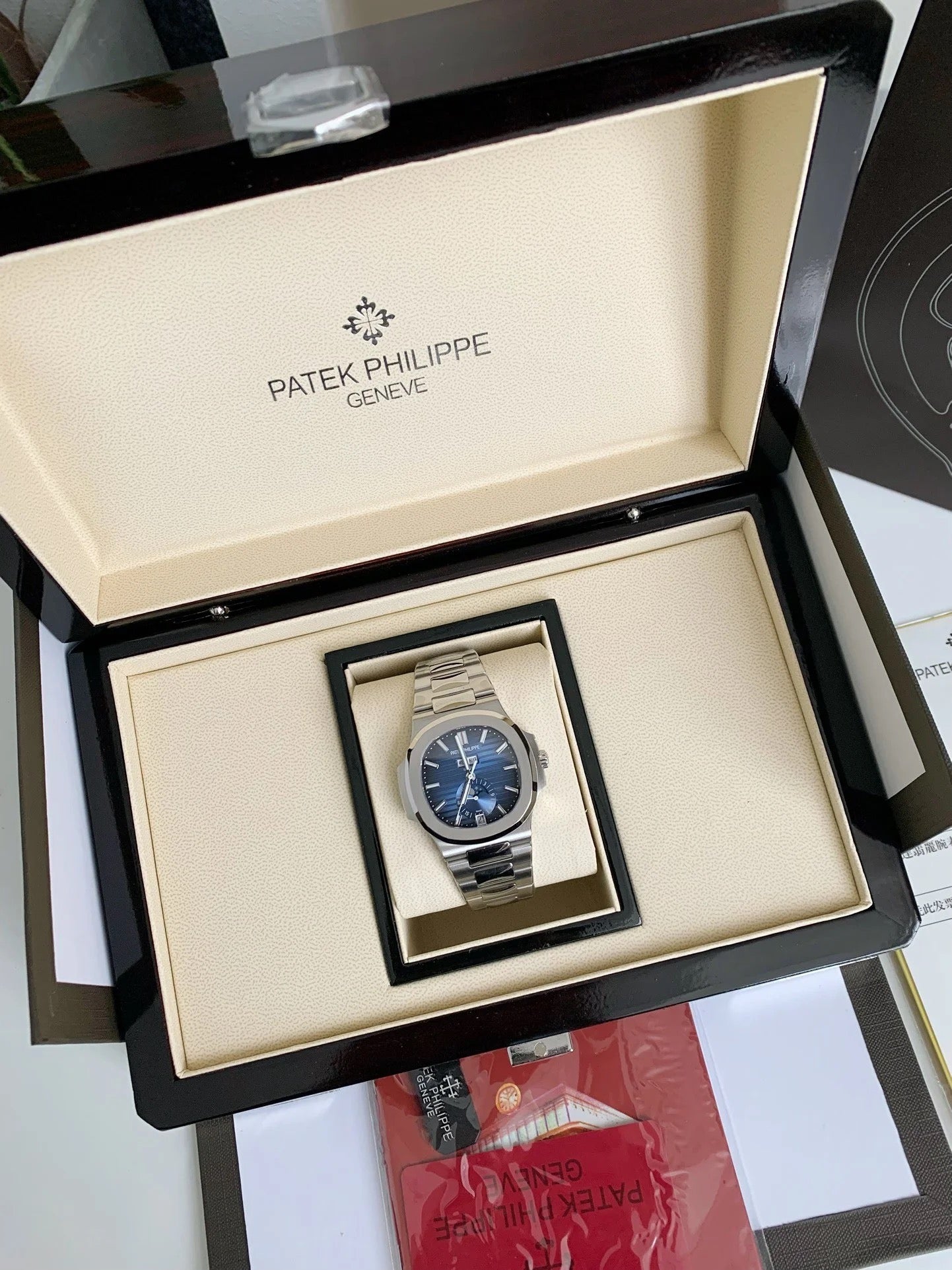 PATEK PHILIPPE 5726 SERIES