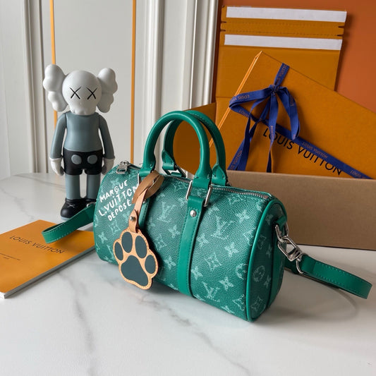 LV Keepall Bandouliere 25 Bag