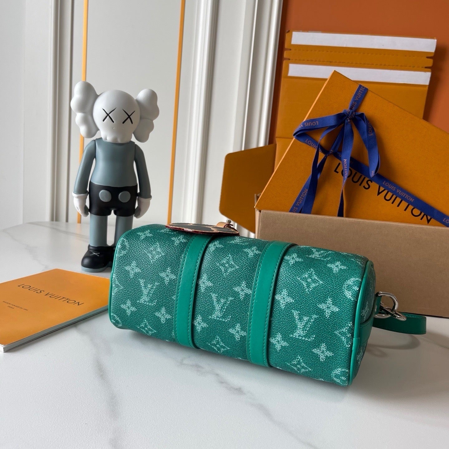 LV Keepall Bandouliere 25 Bag