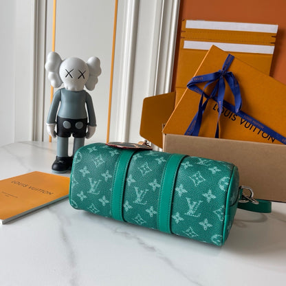 LV Keepall Bandouliere 25 Bag