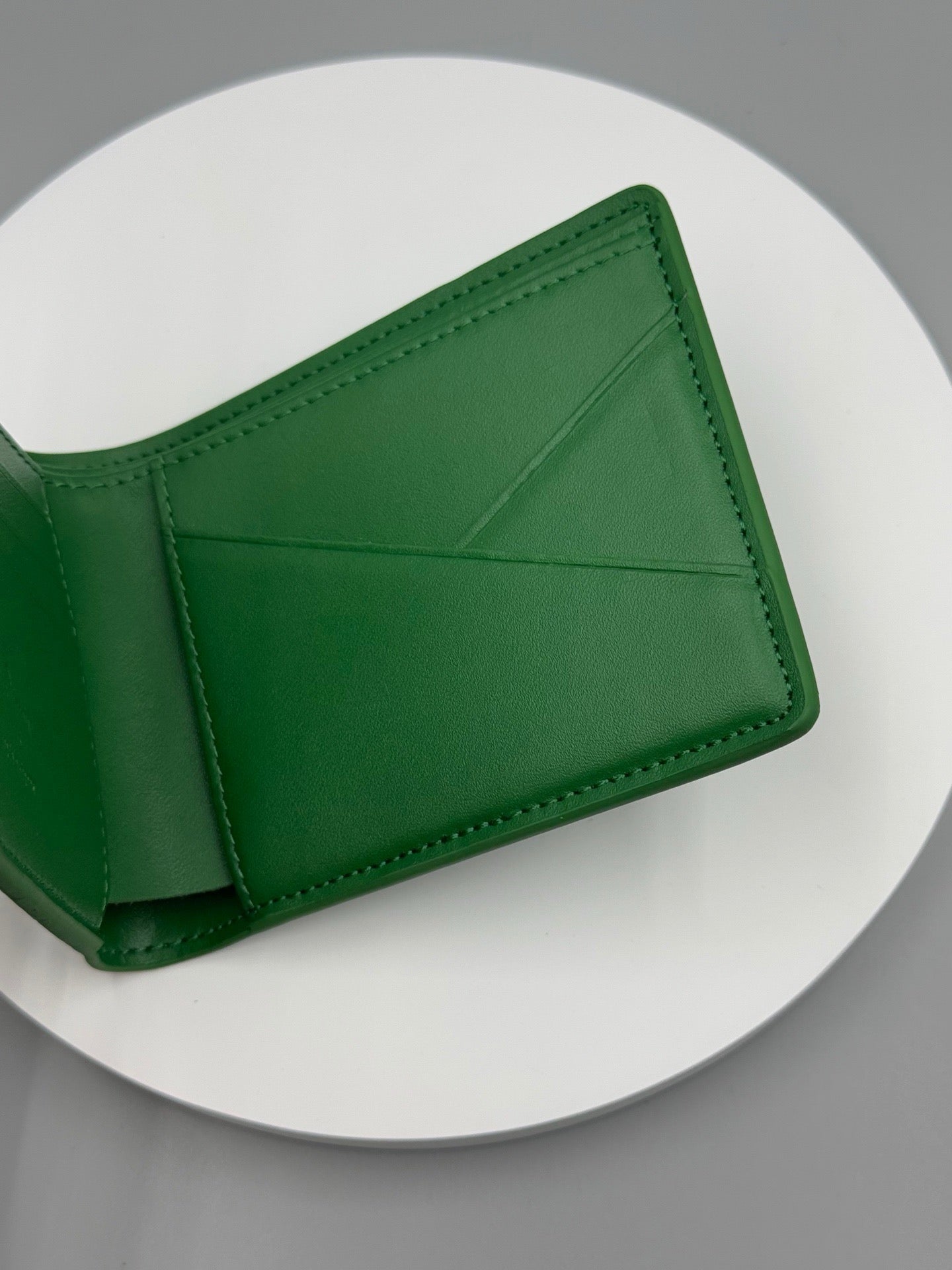 LV Wallet