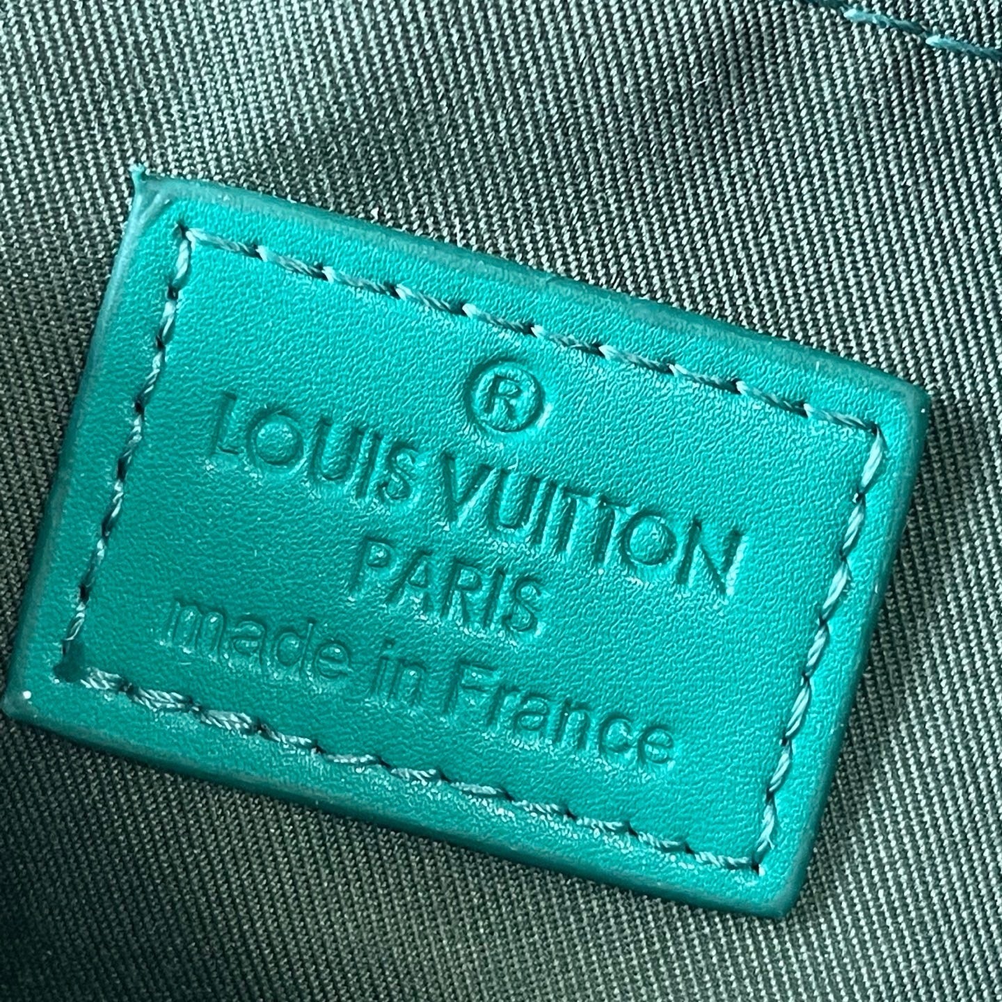 LV Keepall Bandouliere 25 Bag