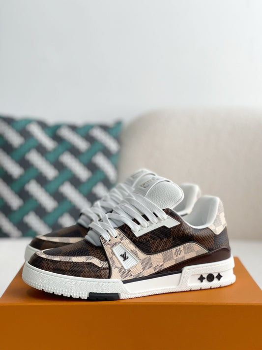 .LV Trainer Sneaker