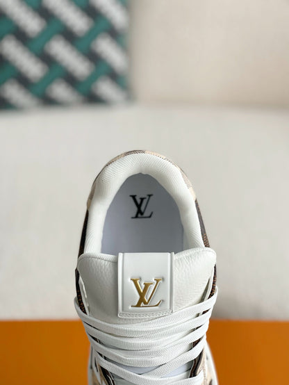 .LV Trainer Sneaker
