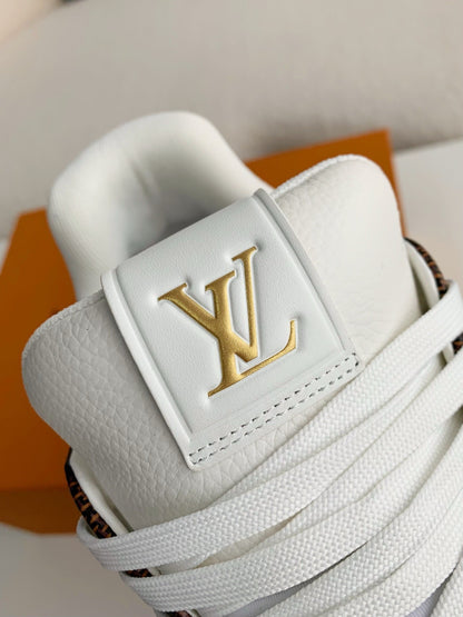 .LV Trainer Sneaker