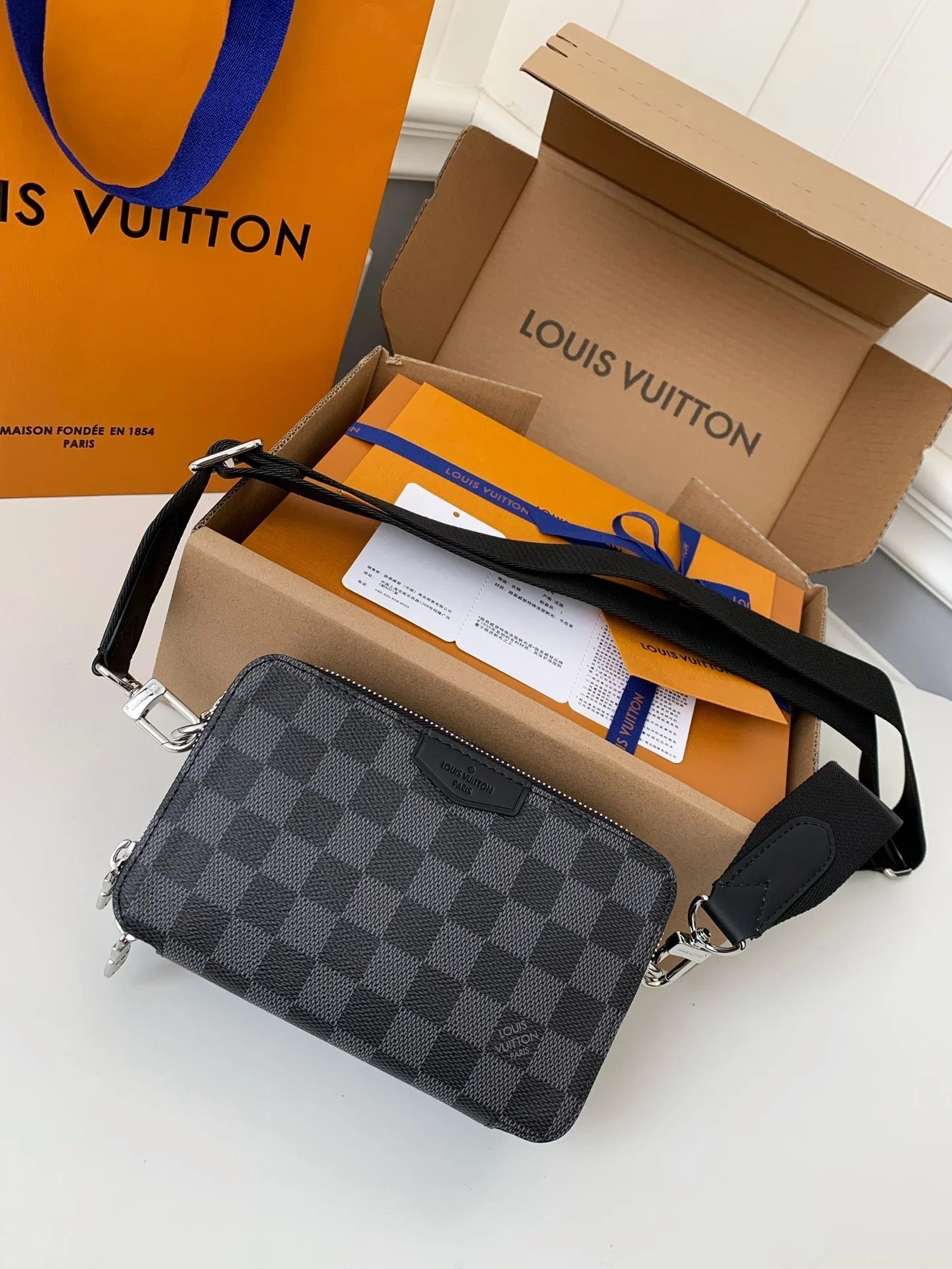 LV Portafoglio Bag