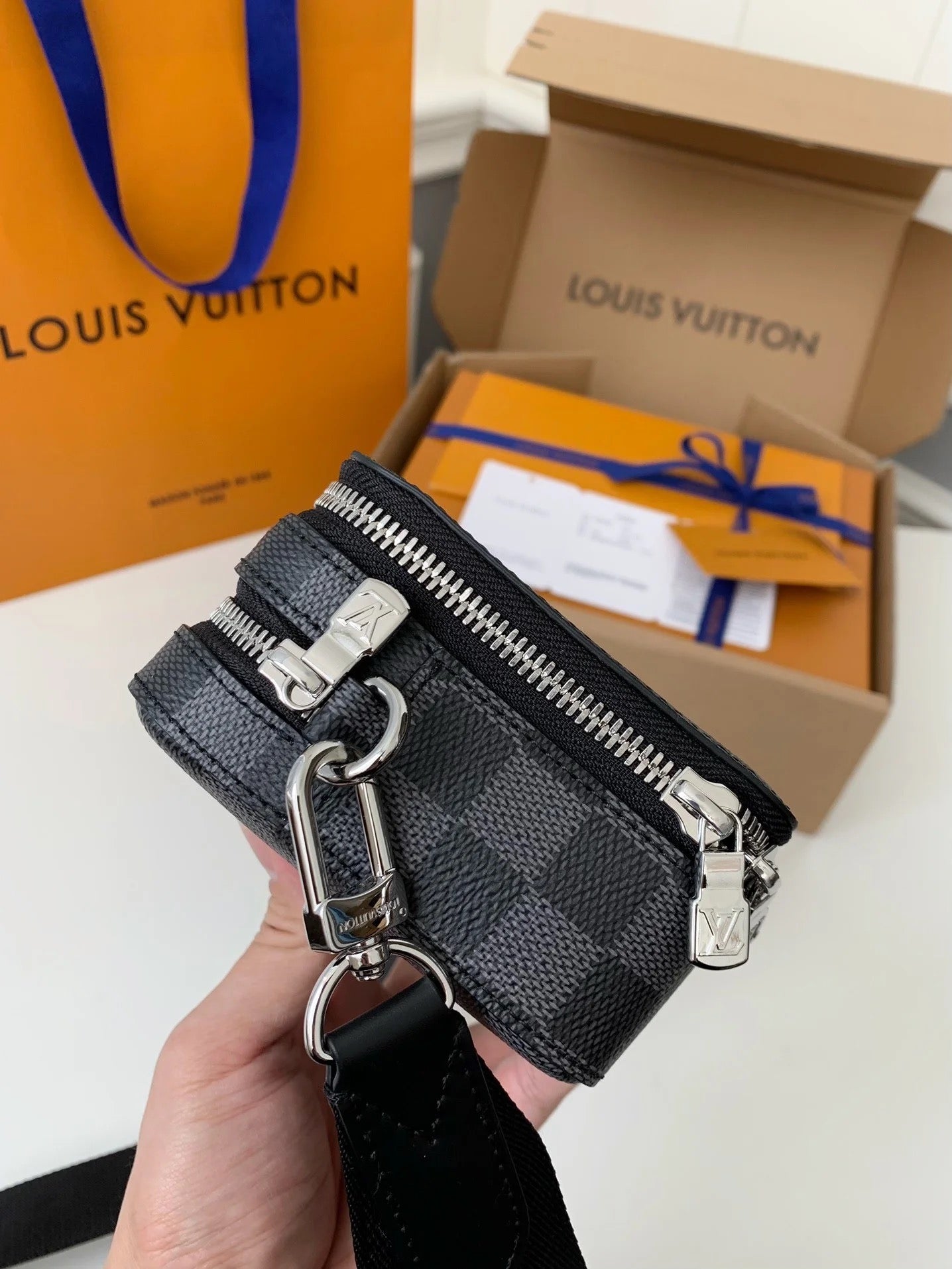 LV Portafoglio Bag