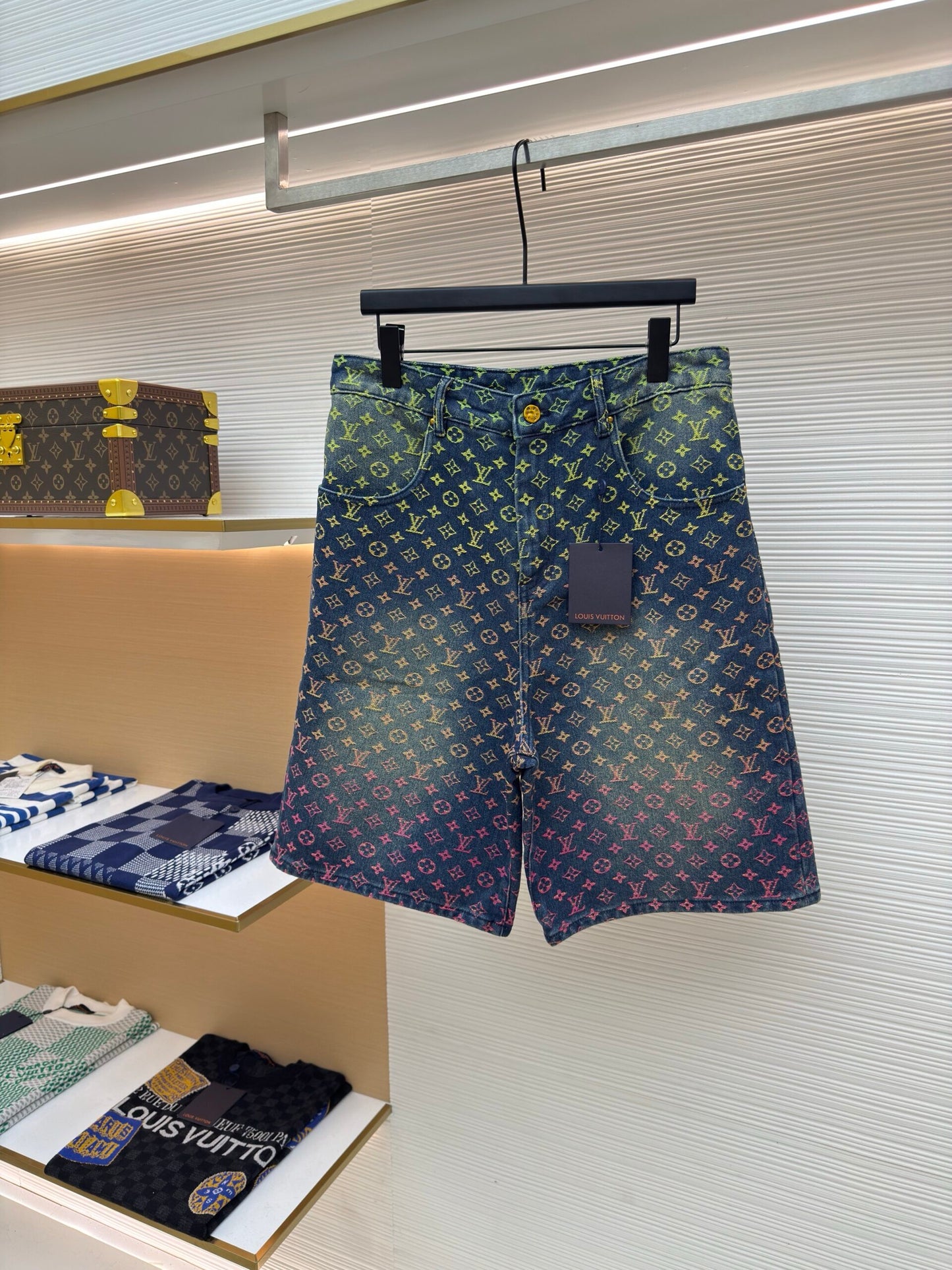 LV Shorts
