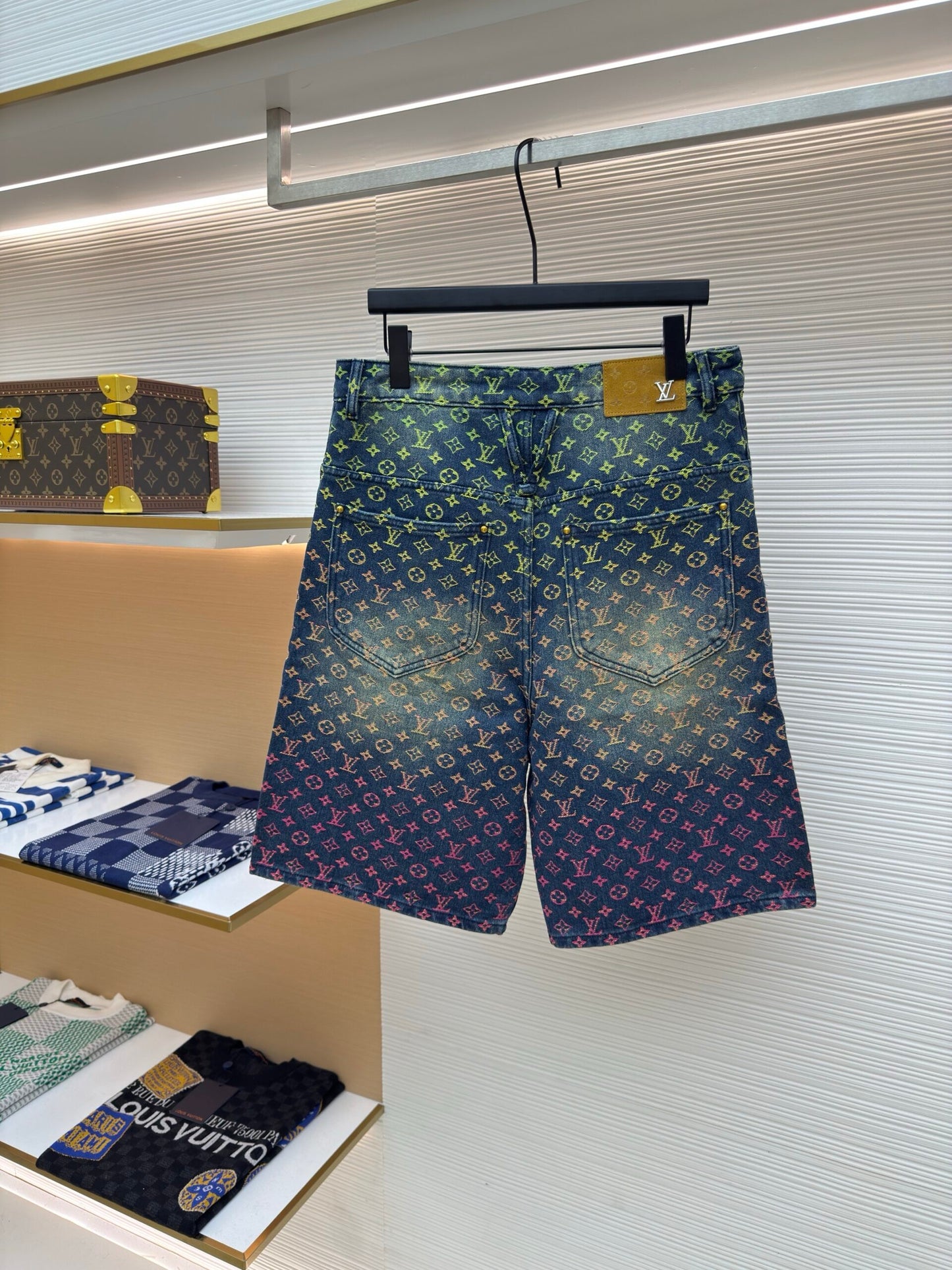 LV Shorts