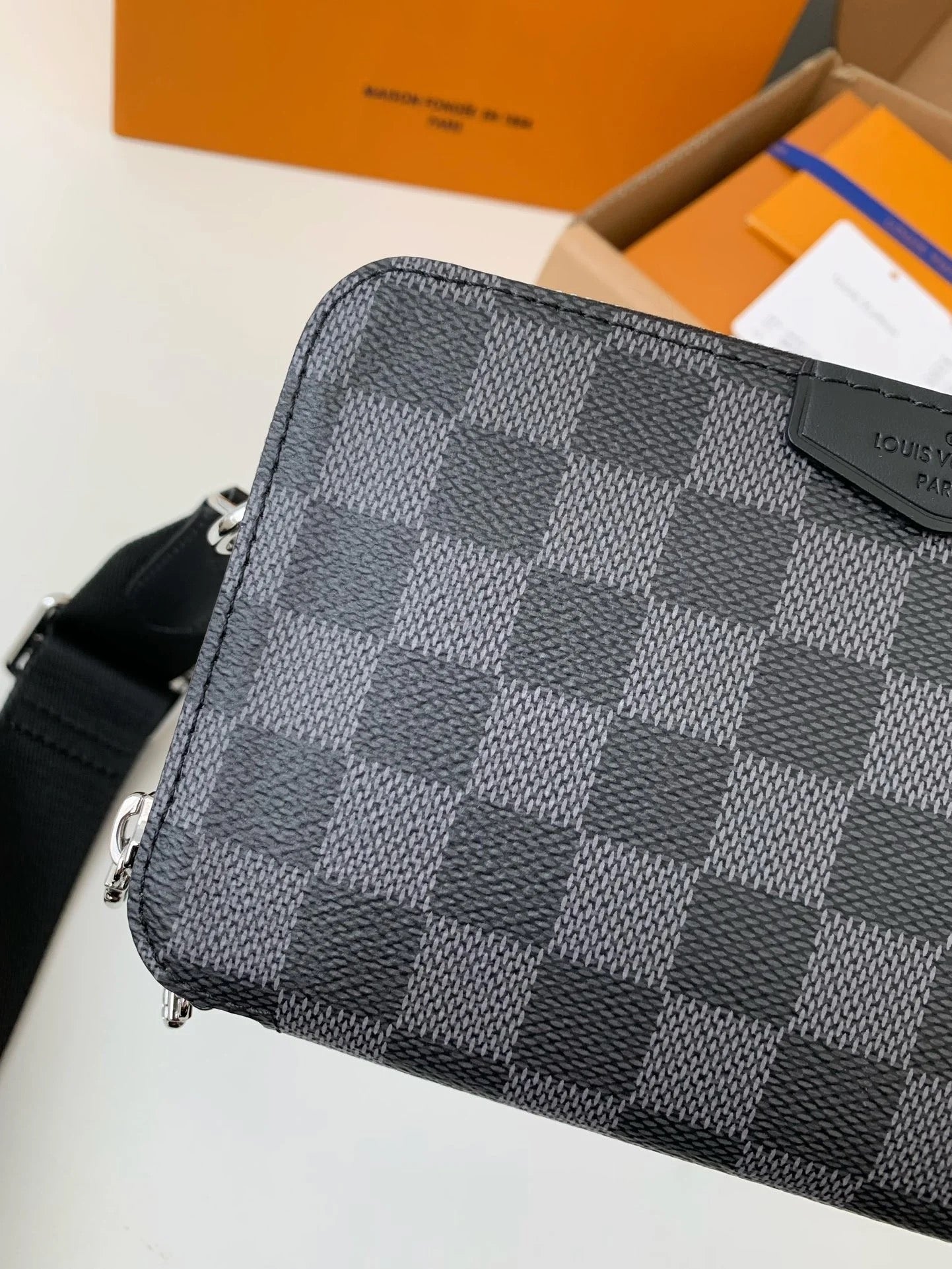 LV Portafoglio Bag