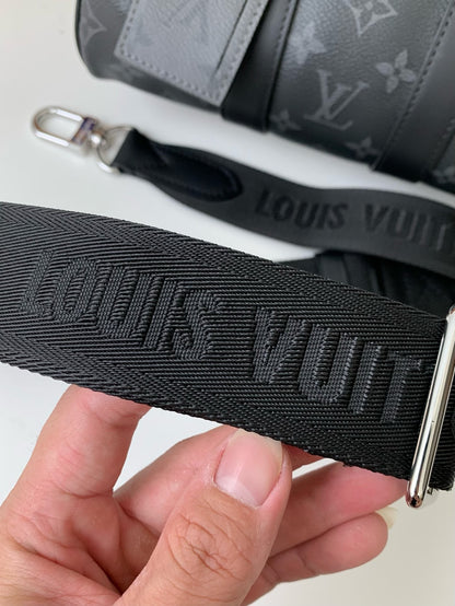 LV Keepall Bandoulière 25 Bag