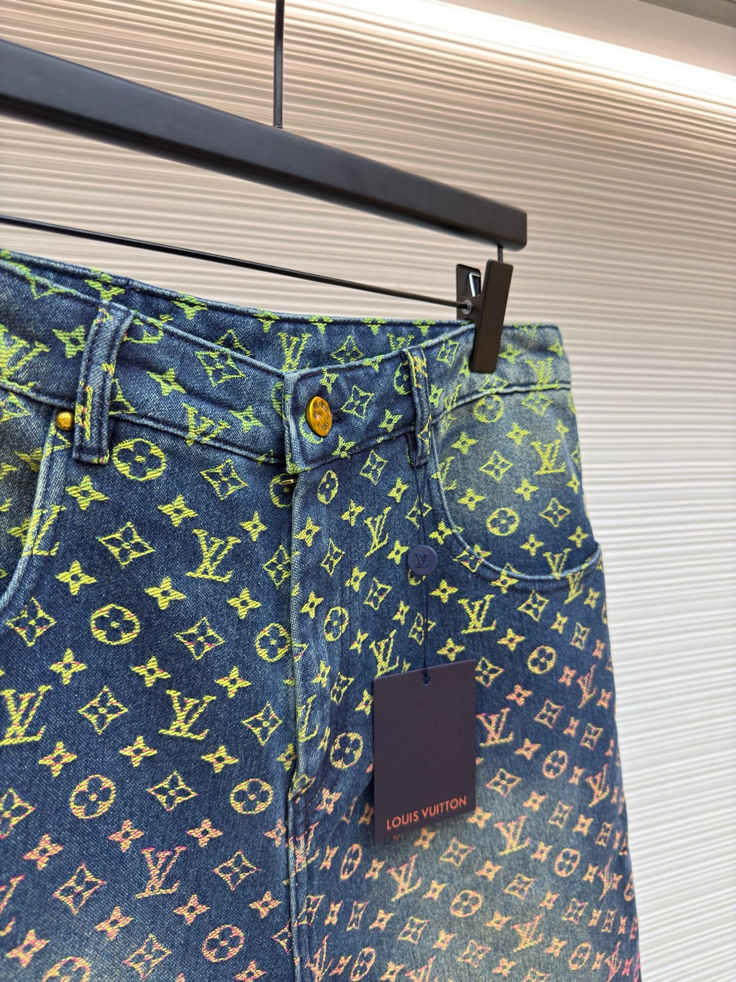 LV Shorts