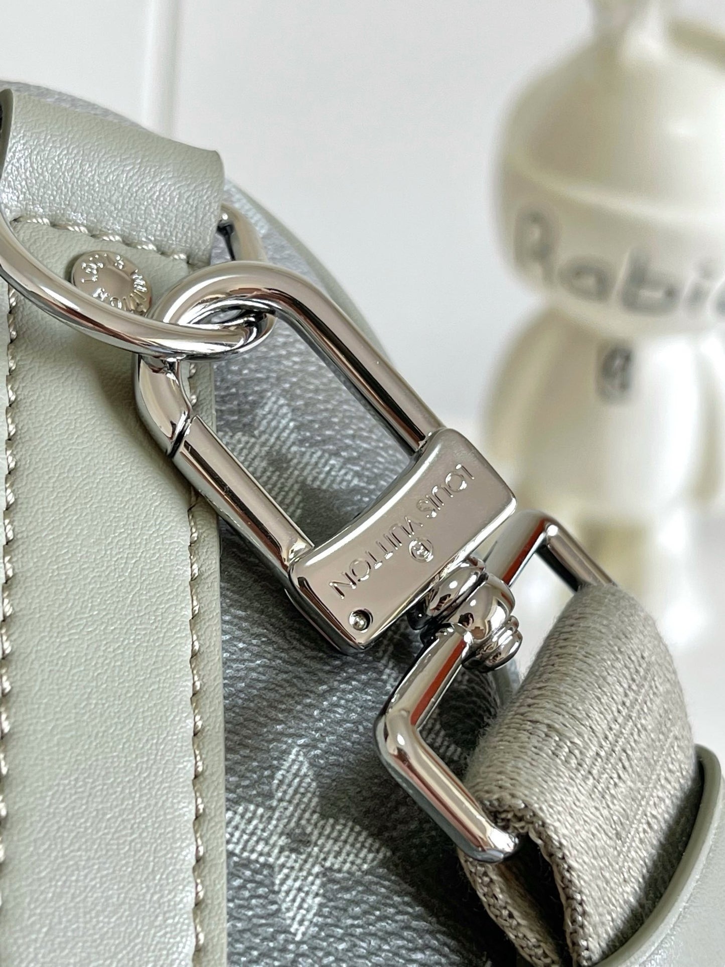 LV Keepall Bandouliere 25 Bag