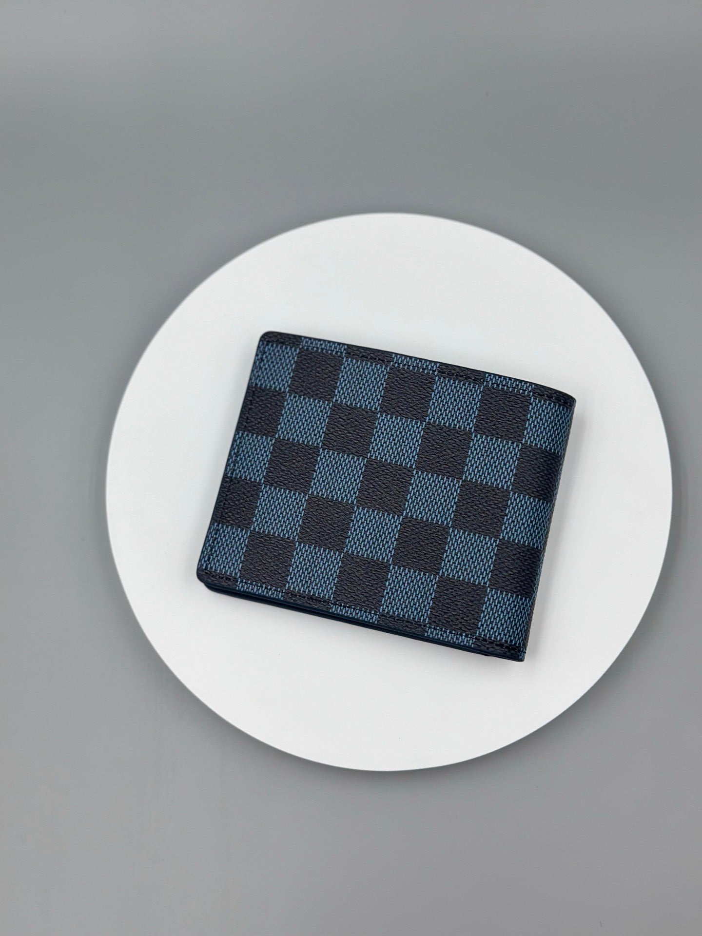 LV Wallet